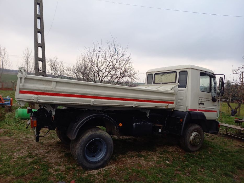 Transport nisip balastru si materiale de constructii