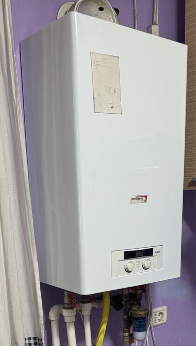 Centrala termica Protherm Lynx 24 cu Tiraj Fortat Functionala