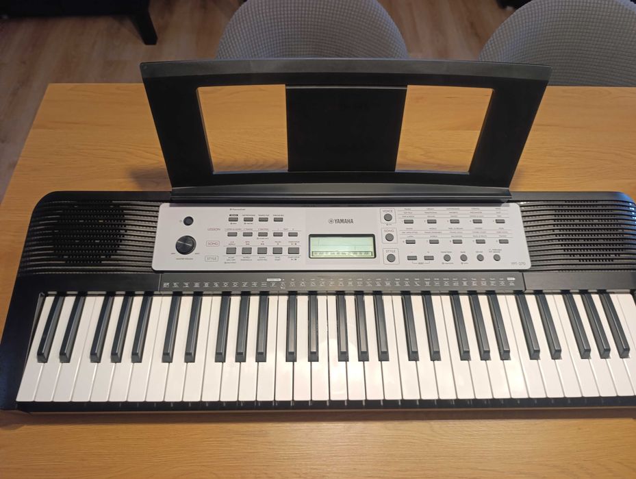 Синтезатор Yamaha YPT-270