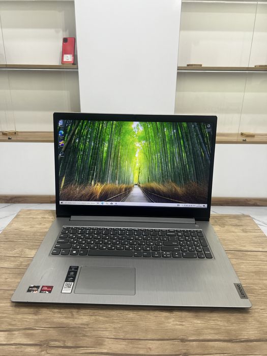 Lenovo Idepad 3 17ADA05