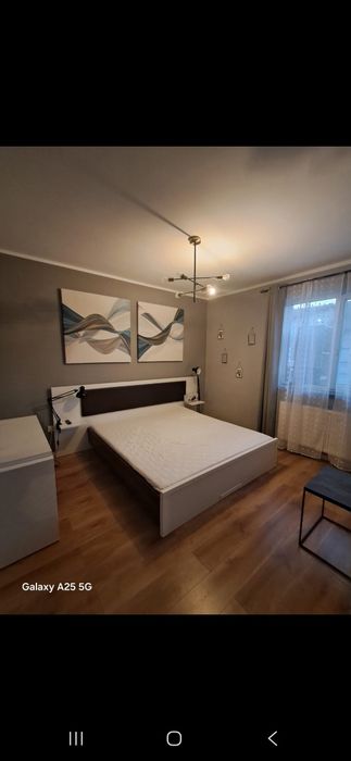 Închiriez apartament