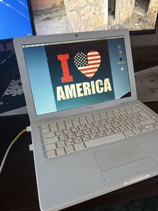 MacBook a1181 2 штуки