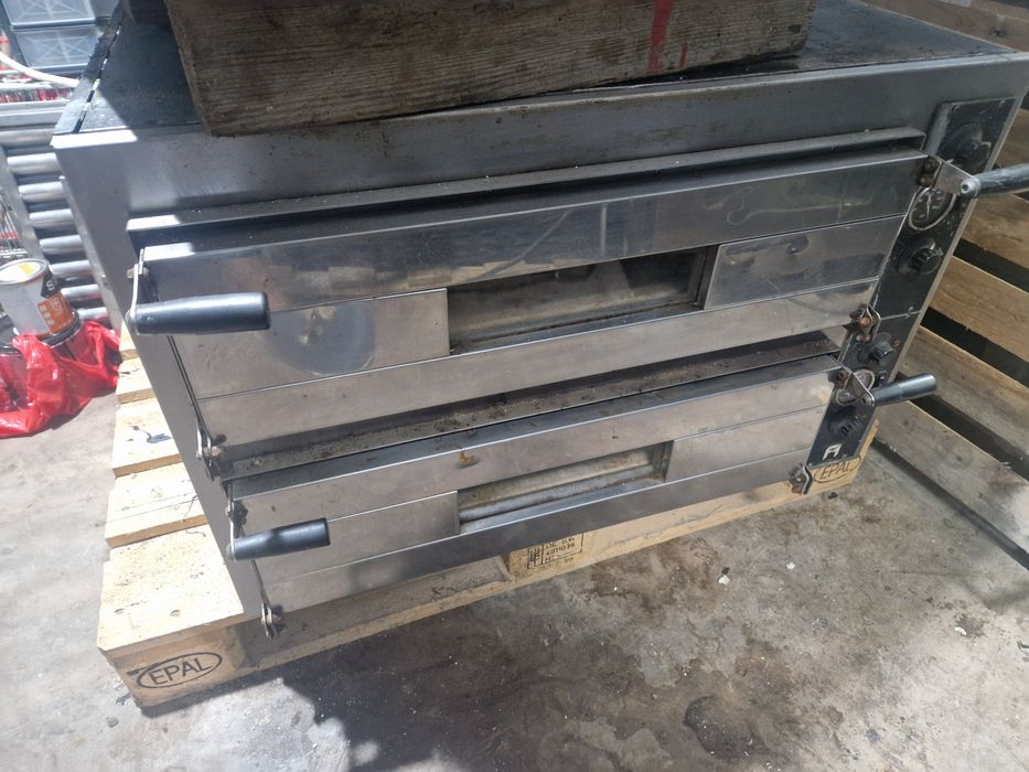 Cuptor pizza 44,.Cuptor Rational 6 tavi, pe gaz, cu meniu