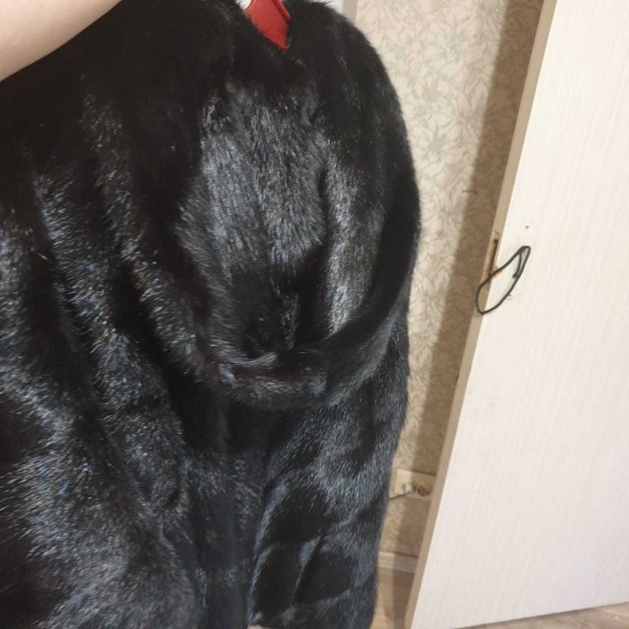 шуба нокровая б/у
