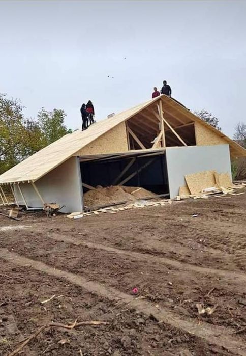 Vând case din panouri sandwich