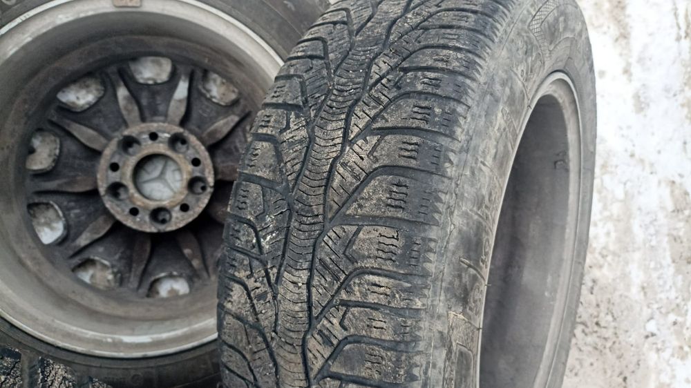 Диски с резиной на Мерседес