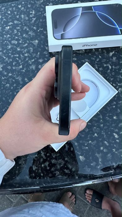 Iphone 16 pro 90% емкость