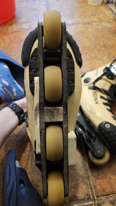 Vând role Roxa Magnum 42