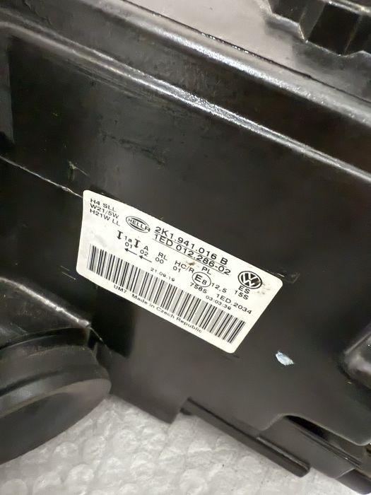 Фар десен VW Caddy 3 facelift 2K1 Кади Перфектен