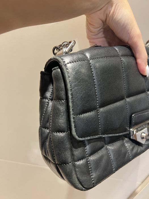 Черна кожена чанта Michael Kors SoHo