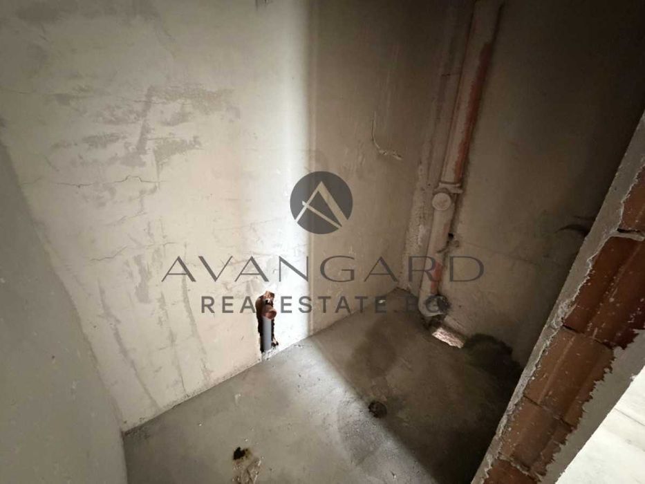 Продава се Тристаен апартамент в Пловдив, Тракия - 104 кв.м за 1279 €/кв.м - Снимка #8