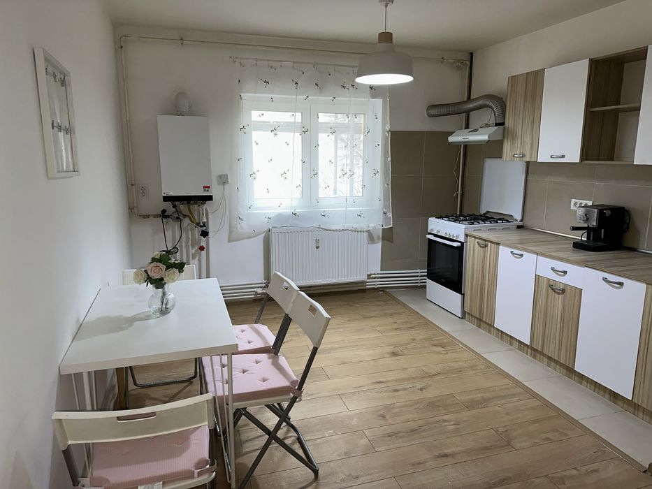 Inchiriere apartament 3 camere Timpuri Noi