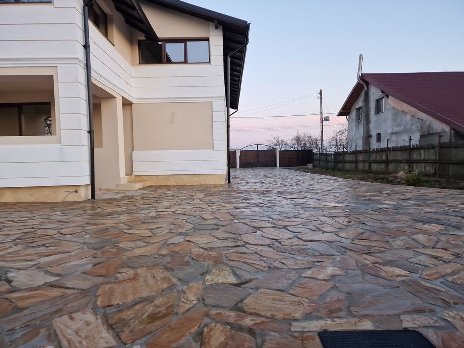 Vând/schimb/închiriez casa noua  tip duplex