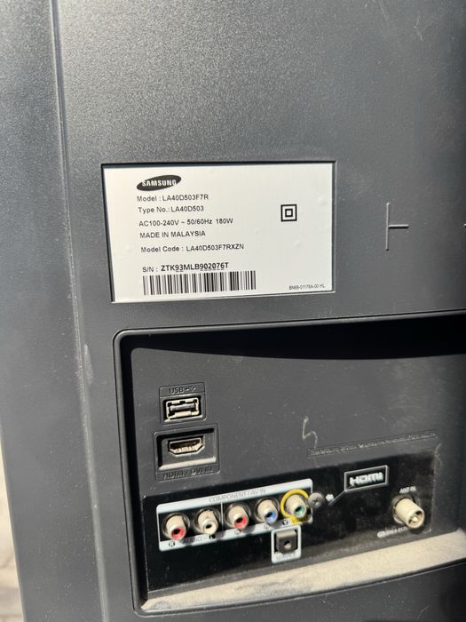 Samsung телевизор в хорошем состоянии