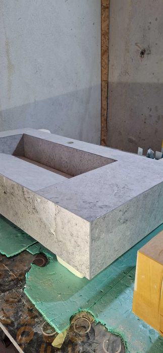 Мивка за баня изработена от гранитогрес