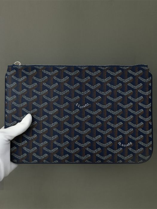 GOYARD   Сумка планшет Goyard