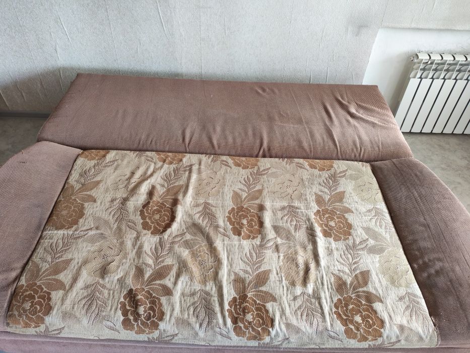 Продам раздвижной диван