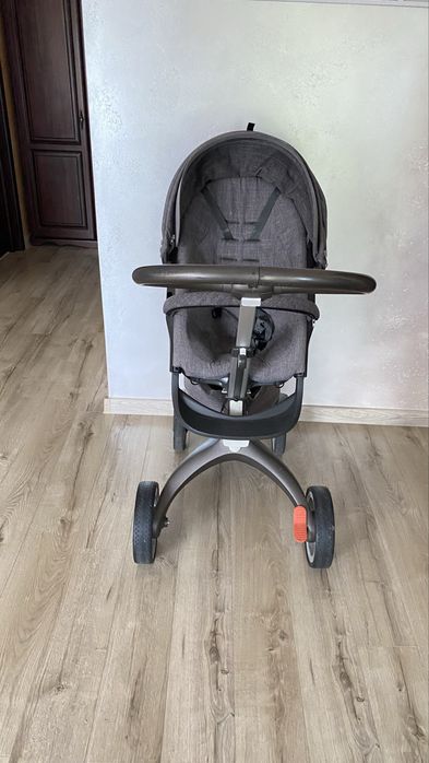 Cărucior STOKKE XPLORY – stare foarte bună – predare personală