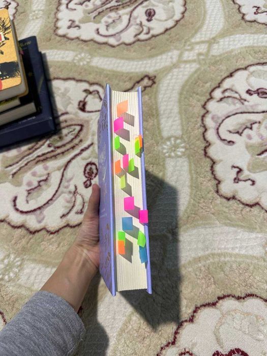 Продам книгу В шаге от любви