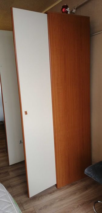 Vand 2 dulapuri 90*60*215 cm