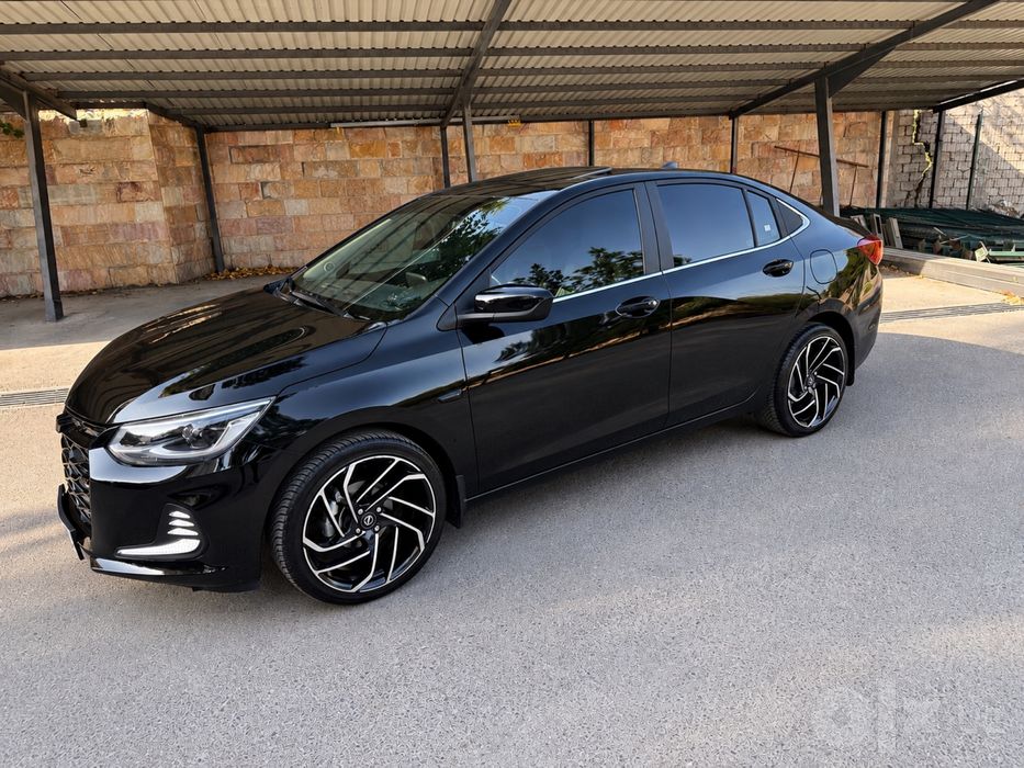 Onix Premier Turbo 2024