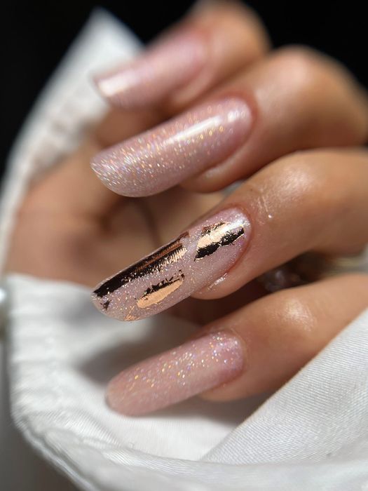 Unghii care rezistă, nu doar arată bine