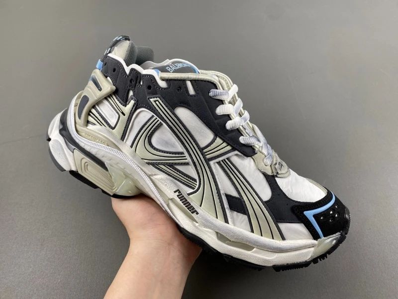 Balenciaga Runner - Black/Dark Green