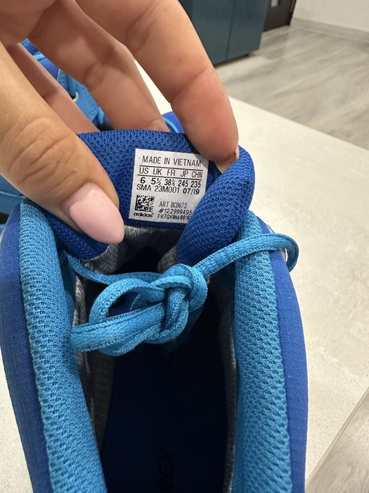 Зимни боти Adidas размер 38 и 2/3