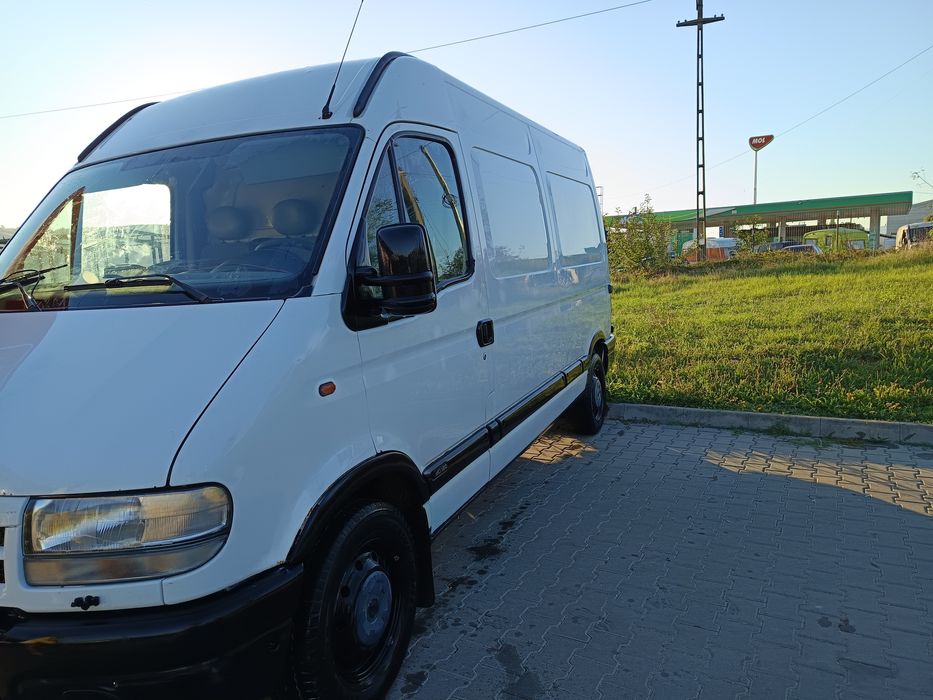 Nissan interstar