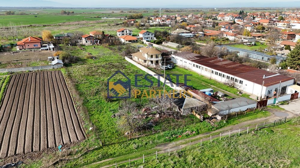 Парцел в Пловдив, област-с.Радиново площ 2454 цена 120000