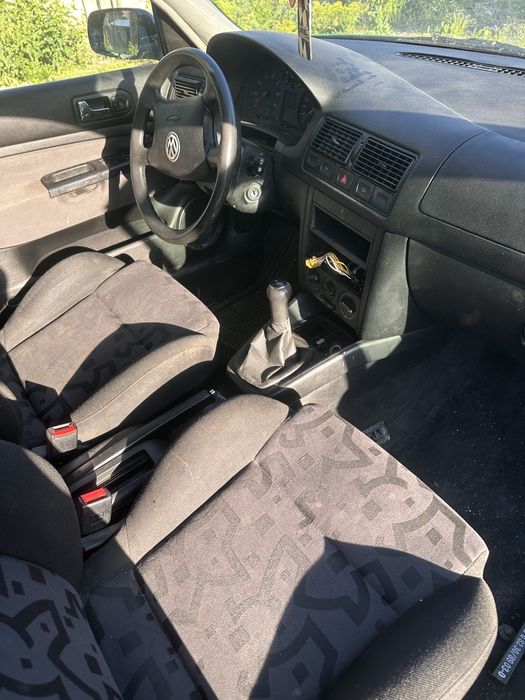 Golf 4 на части 1.6 16v