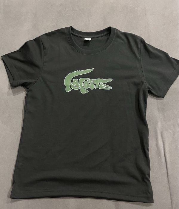 Черная футболка лакосте