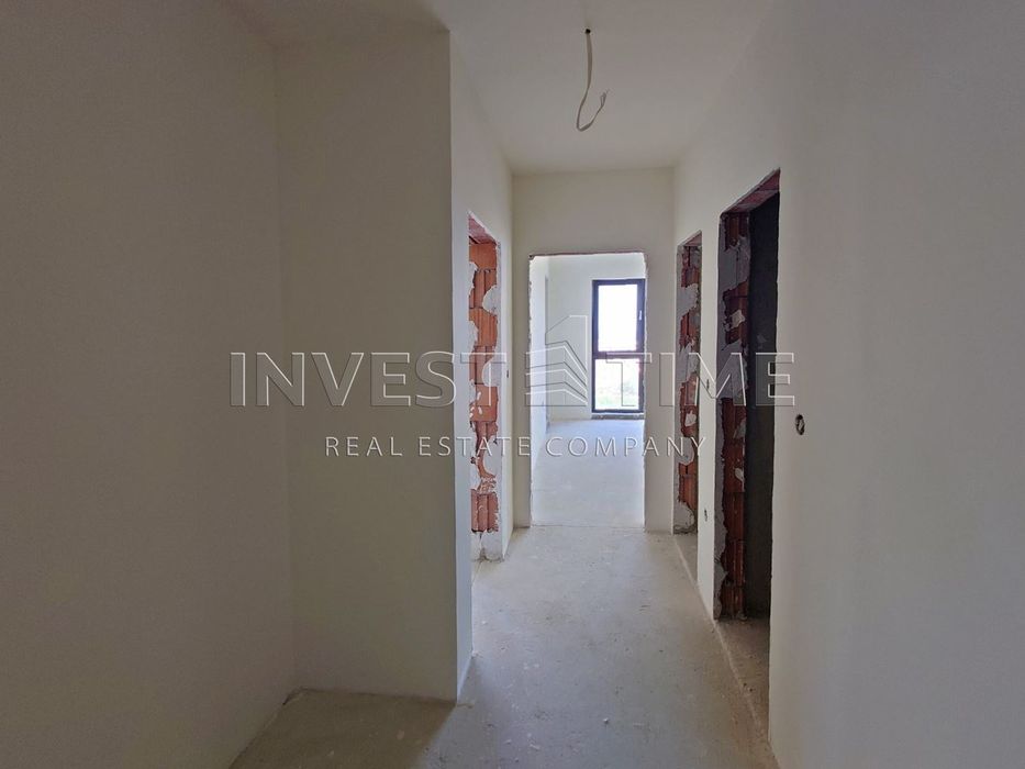 Тристаен апартамент в новострояща се сграда с морска панорама – кв. В