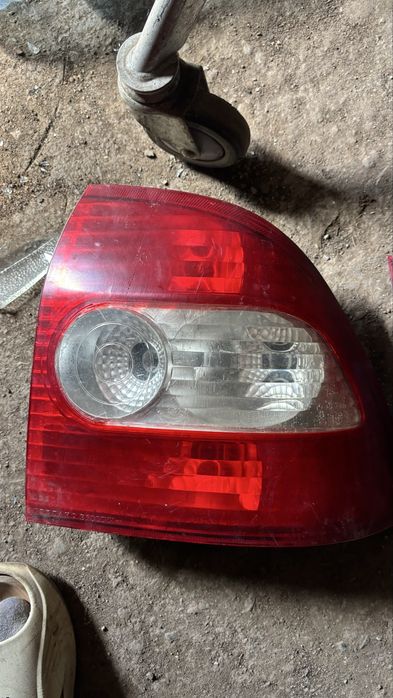 2170 фары priora келеды 2 уштык бар жаксы сынган жеры жок  ххххххххххх