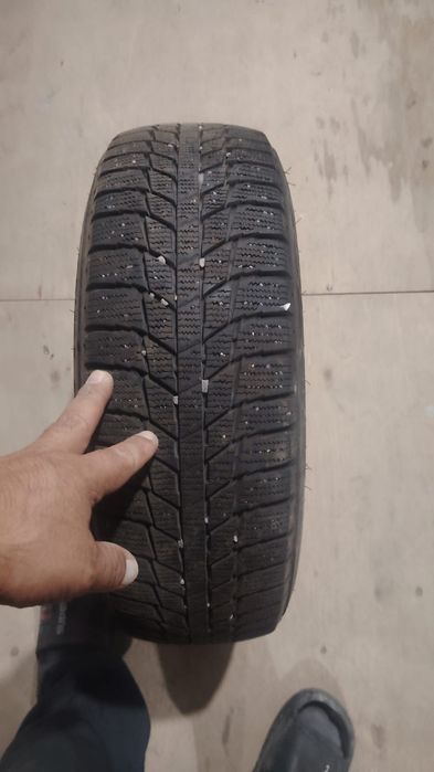Продам  зимние шины для авто