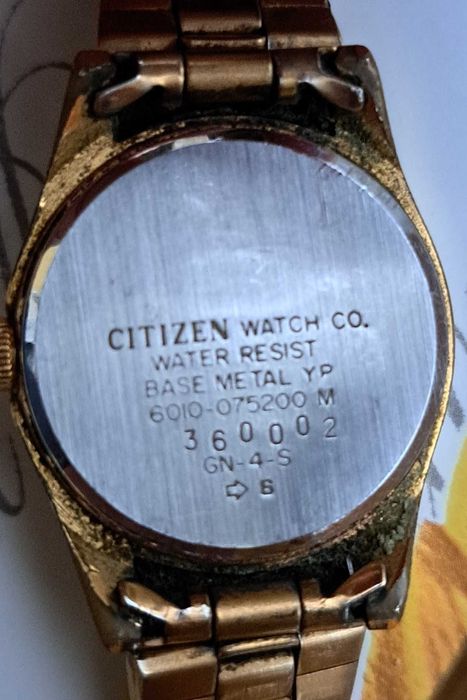 Часовник Citizen (дамски)