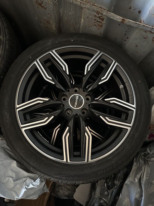 Чисто НОВИ джанти 18- ки  114.3 с нови гуми 235/45/18