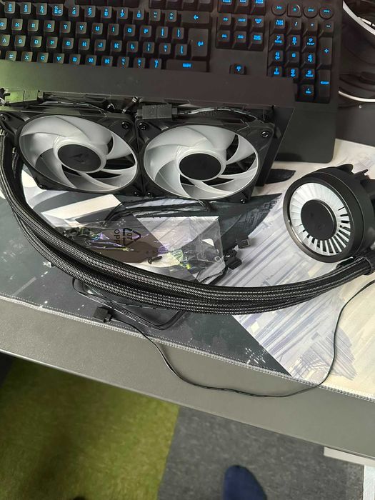 Cooler ARCTIC Liquid Freezer III Pro 240 A-RGB, Racire cu lichid, AIO 240mm, Intel/ AMD, Negru