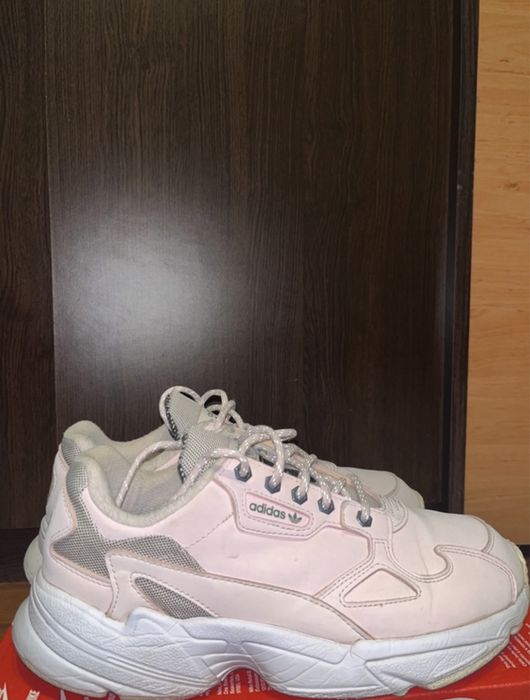Adidasi Adidas Falcon