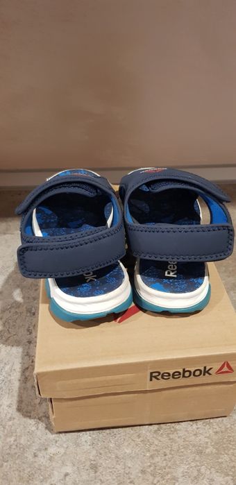 Сандали Reebok eur 32,5