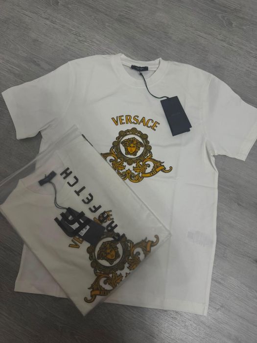 Tricou Versace.
