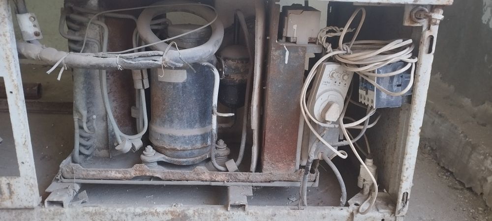 Шкаф холодильник