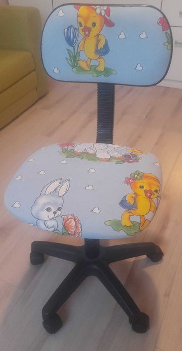 детски стол за бюро