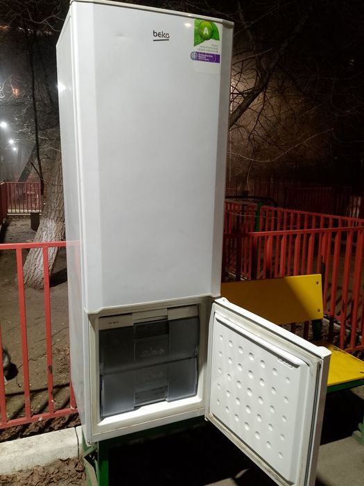 Холодильник Beko