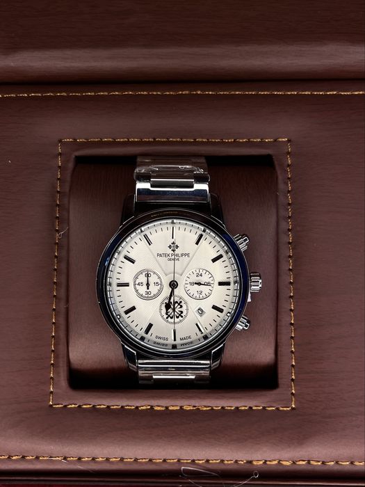 Мезанический наручные часы