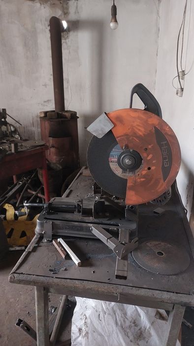 Распродаю торцовочные пилы углорезы