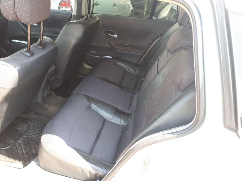 Рено Лагуна 1.9 дци Renault Laguna 1.9 DCI на части