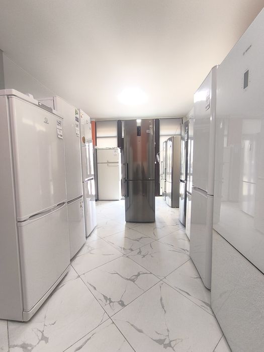 Холодильники с гарантией большой выбор