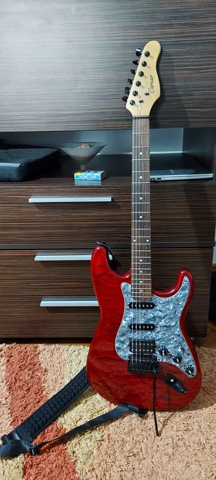 Chitara electrica Career cu amplificator LINE 6