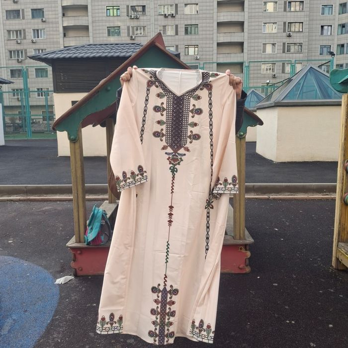 Продам платье летнее